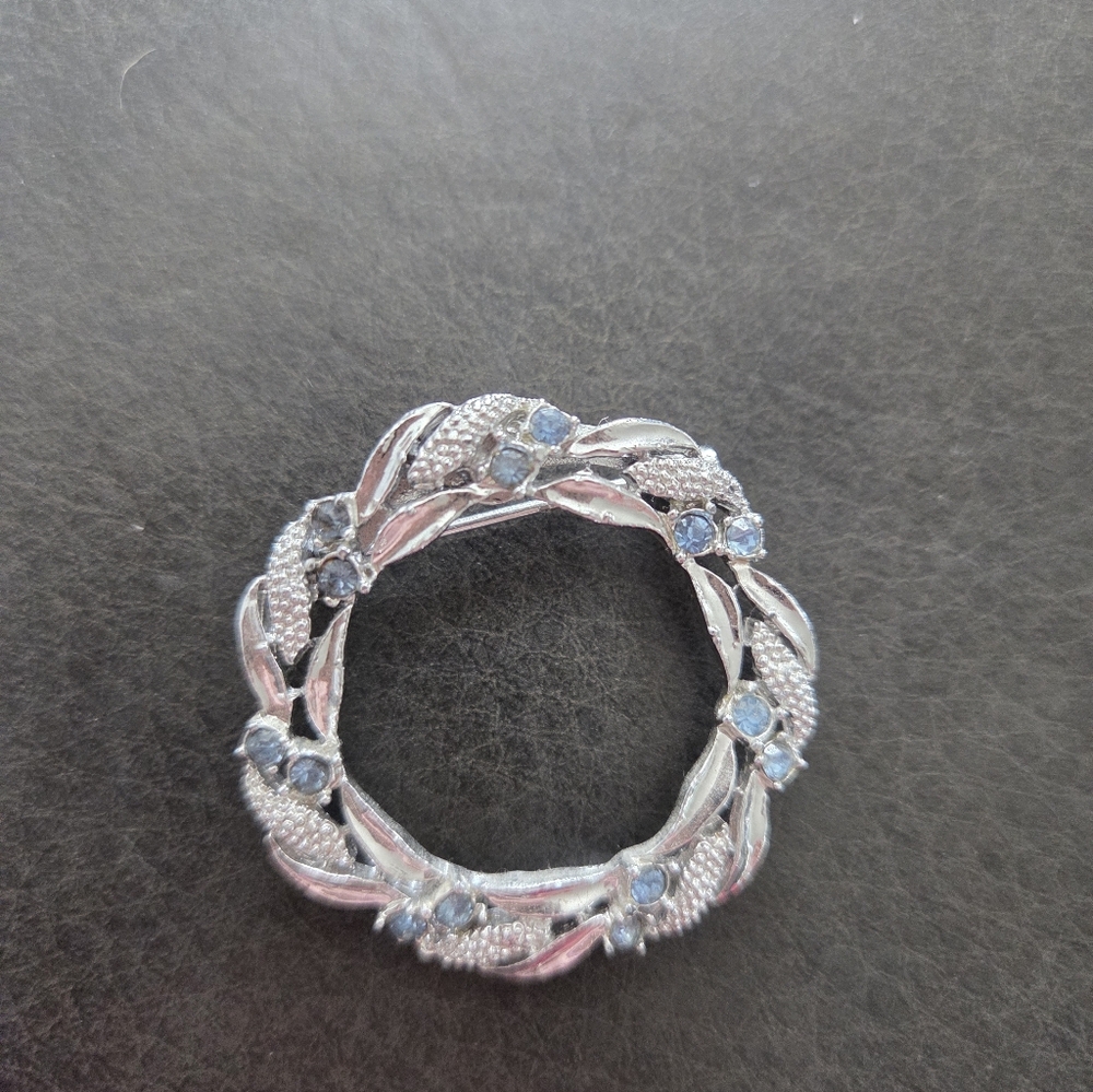 Vintage Gerry's Signed Aurora Borealis Wreath Brooch